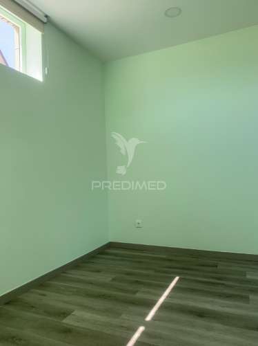 Apartamento t4 rasa v.n. de gaia