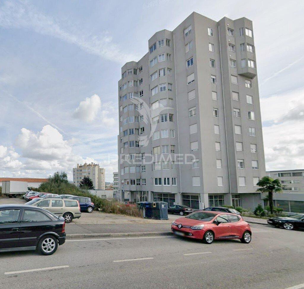 Apartamento t2 para arrendamento em são joão da madeira