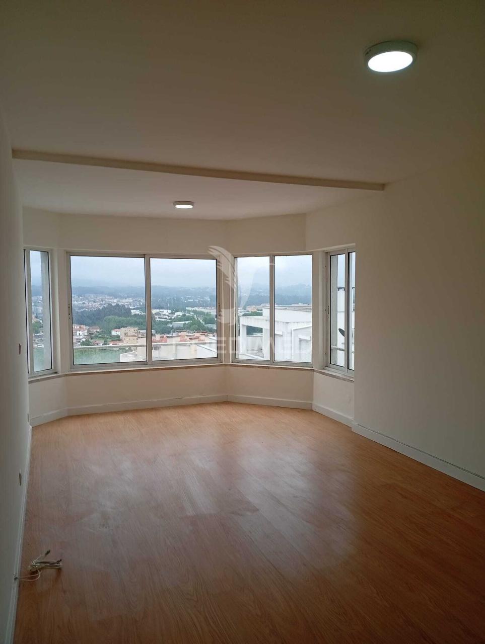 Apartamento t2 para arrendamento em são joão da madeira