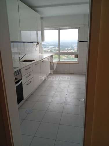Apartamento t2 para arrendamento em são joão da madeira