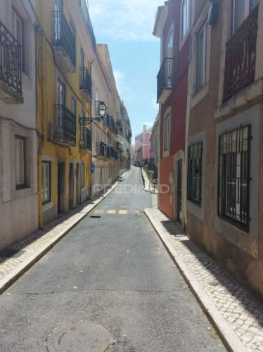 Apartamento t1+1 no centro de lisboa