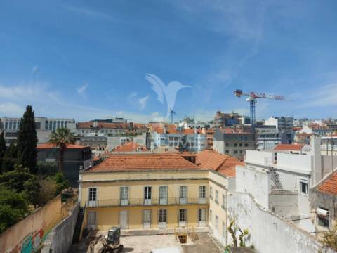 Apartamento t1+1 no centro de lisboa
