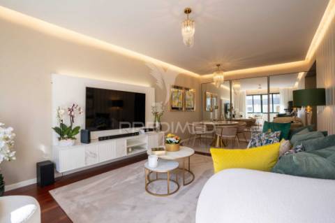 Apartamento t2 no centro do caniço