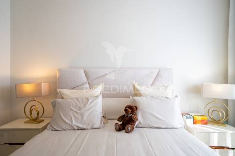 Apartamento t2 no centro do caniço