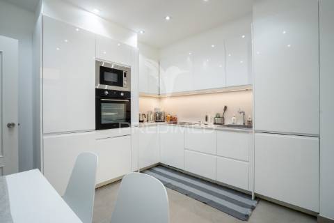 Apartamento t2 no centro do caniço