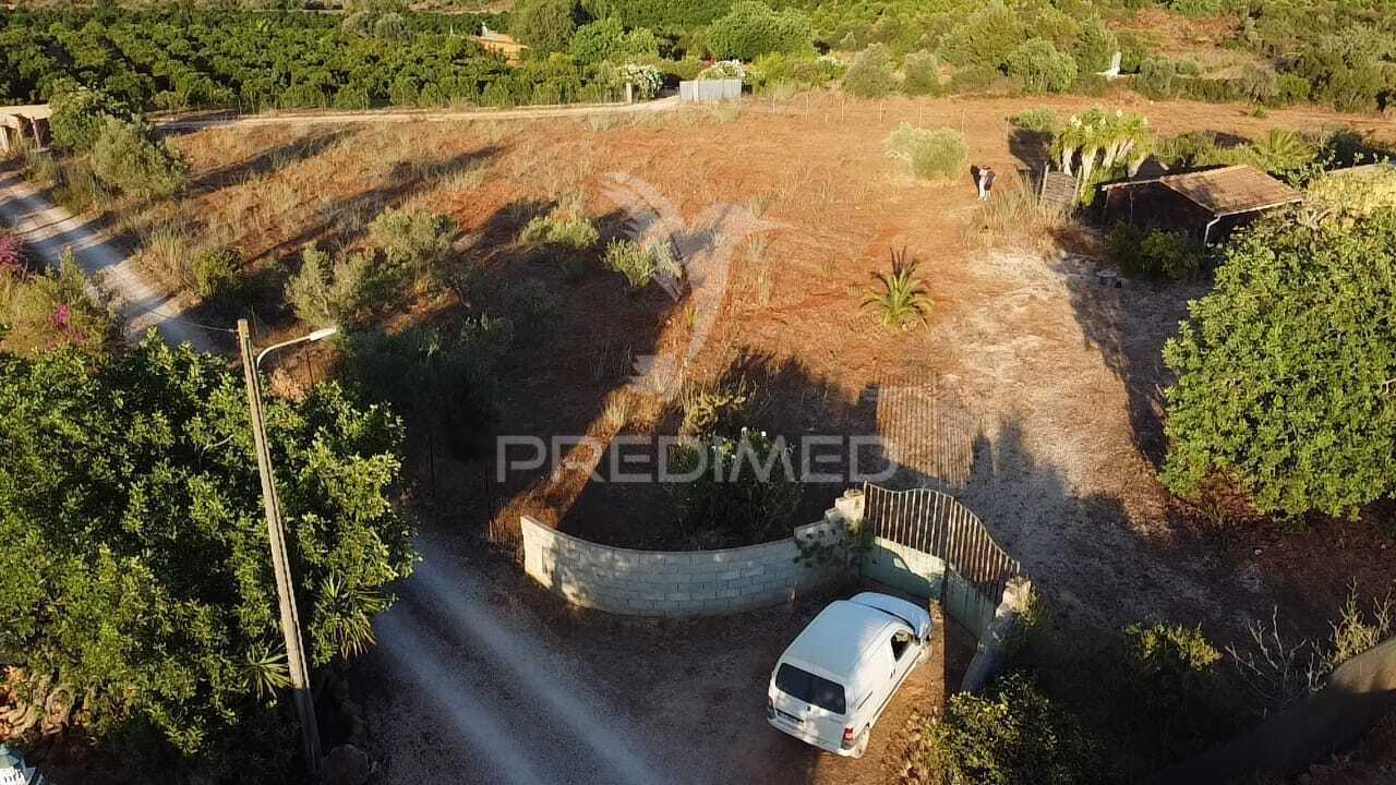 Terreno com agua e luz