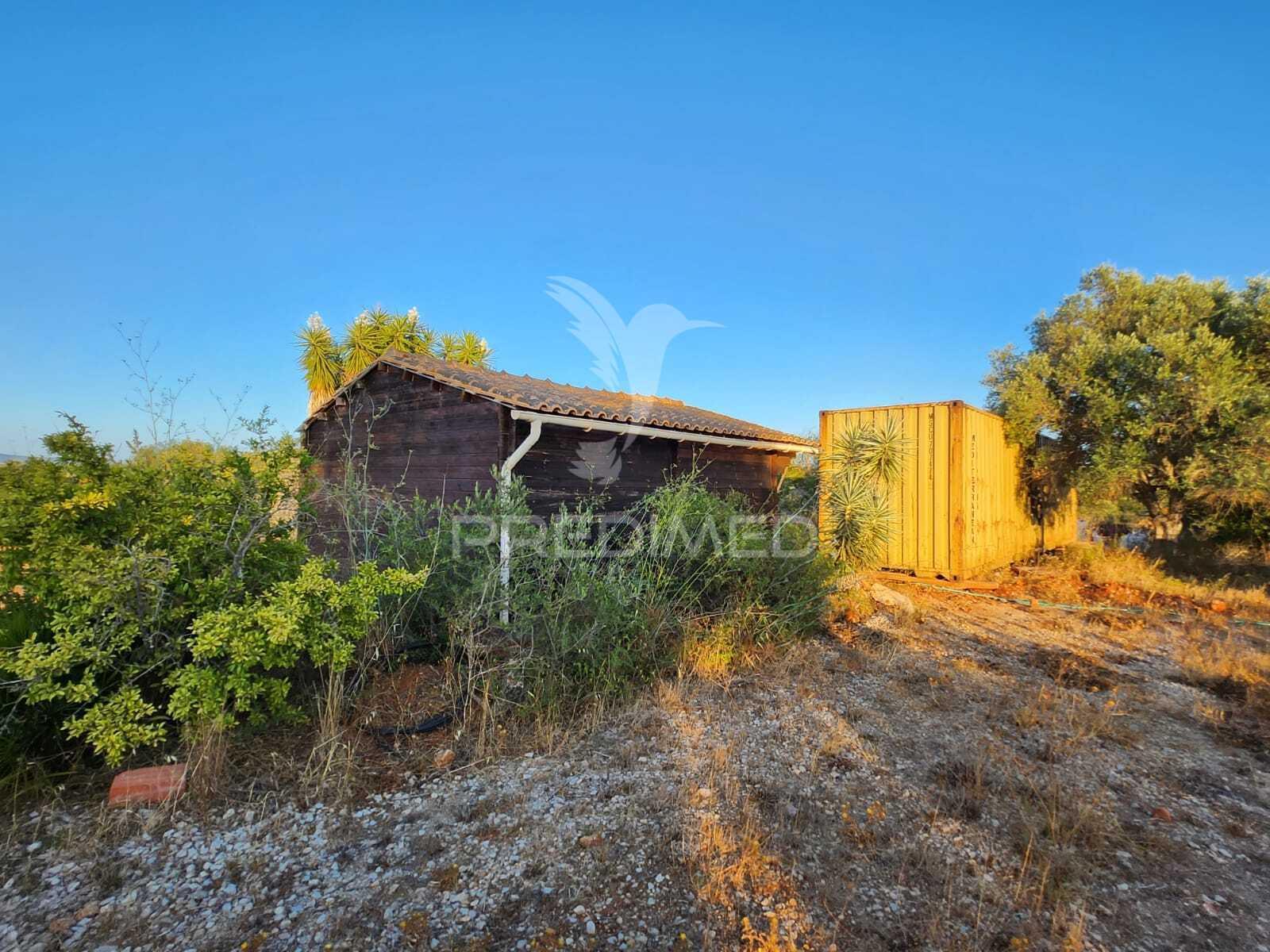 Terreno com agua e luz