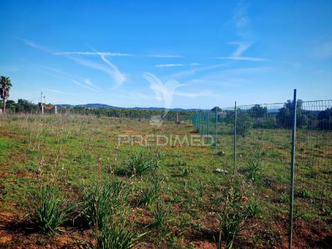 Terreno com agua e luz