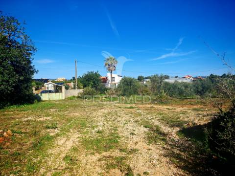 Terreno com agua e luz