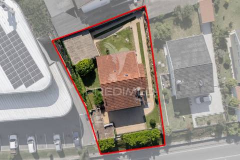 Moradia t4 | barbudo, vila verde | excelente localização