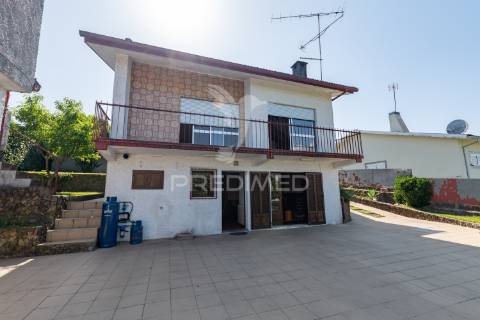 Moradia t4 | barbudo, vila verde | excelente localização