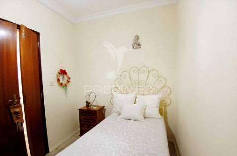 Moradia térrea t4 - baleizão