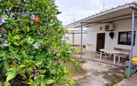 Moradia térrea t4 - baleizão