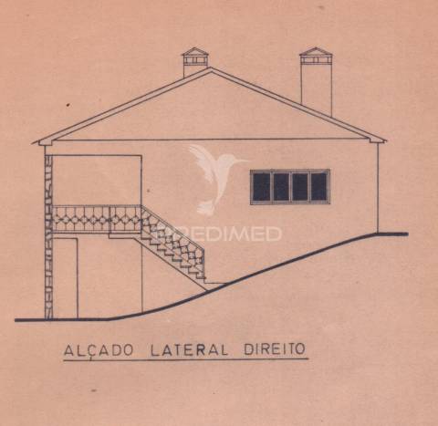 Terreno rústico com viabilidade construtiva para habitação.