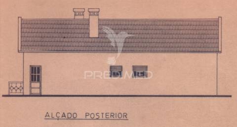 Terreno rústico com viabilidade construtiva para habitação.