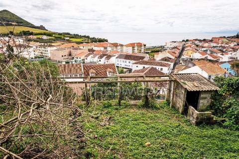 Moradia e são pedro