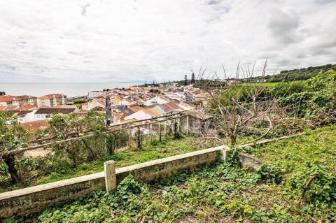 Moradia e são pedro