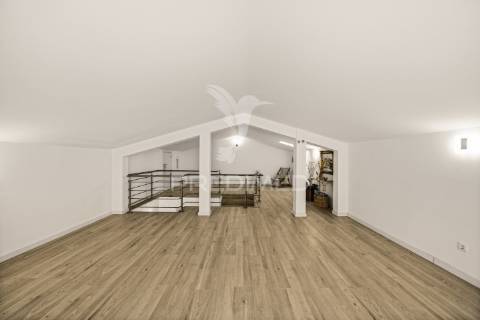 Moradia t3 com espaço exterior em entradas, concelho de castro verde.
