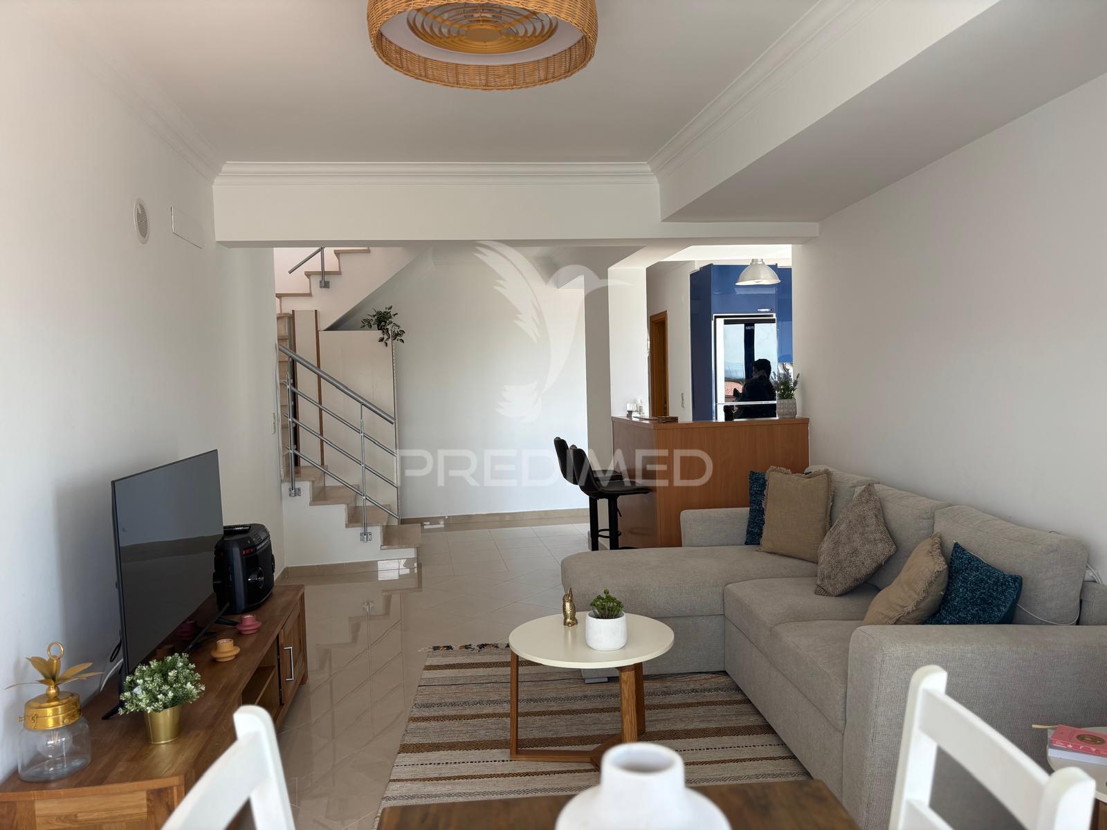 T1 duplex com terraço privado na charneca da caparica