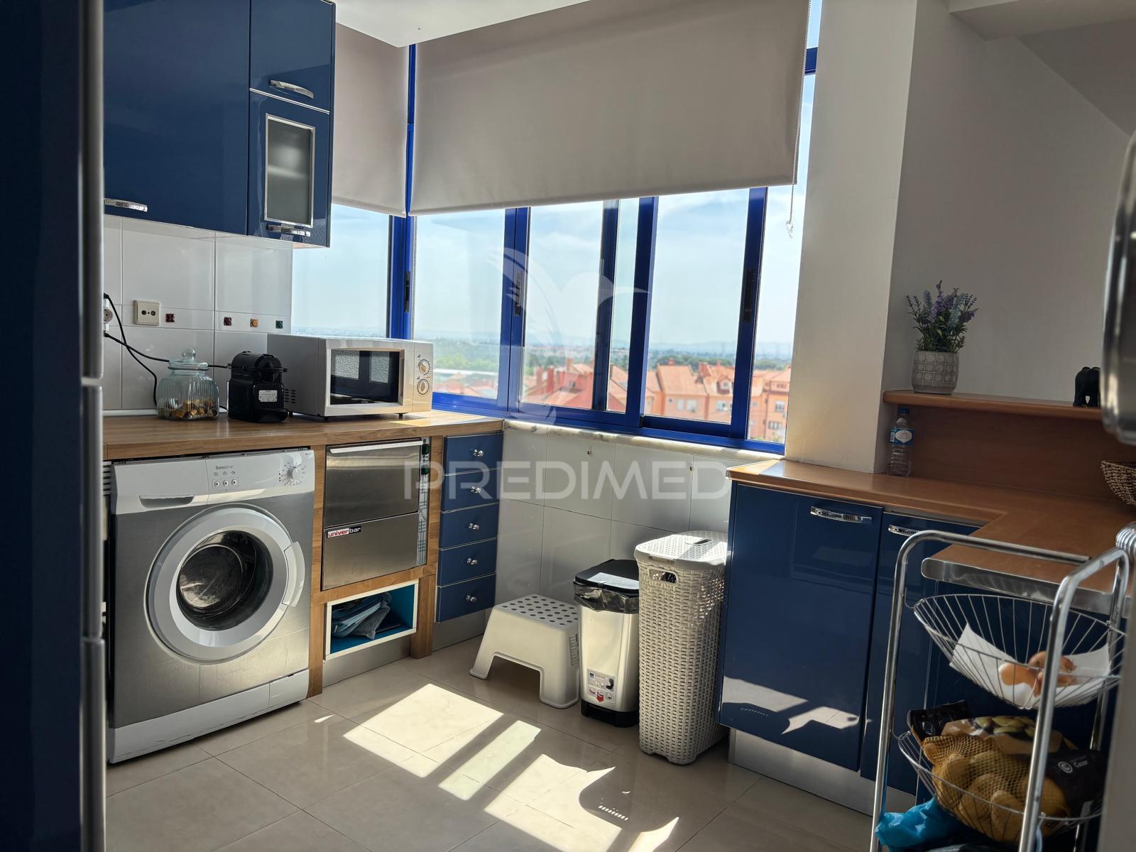 T1 duplex com terraço privado na charneca da caparica