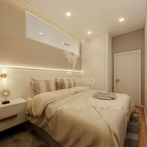 Apartamento t3+1, renovado, com terraço e piscina, a minutos de lisboa!