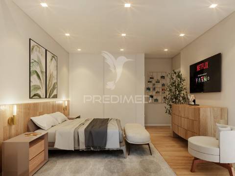 Apartamento t3+1, renovado, com terraço e piscina, a minutos de lisboa!