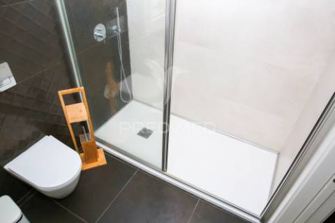 Apartamento t2 com terraço semi novo