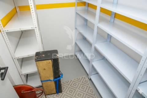 Apartamento t2 com terraço semi novo