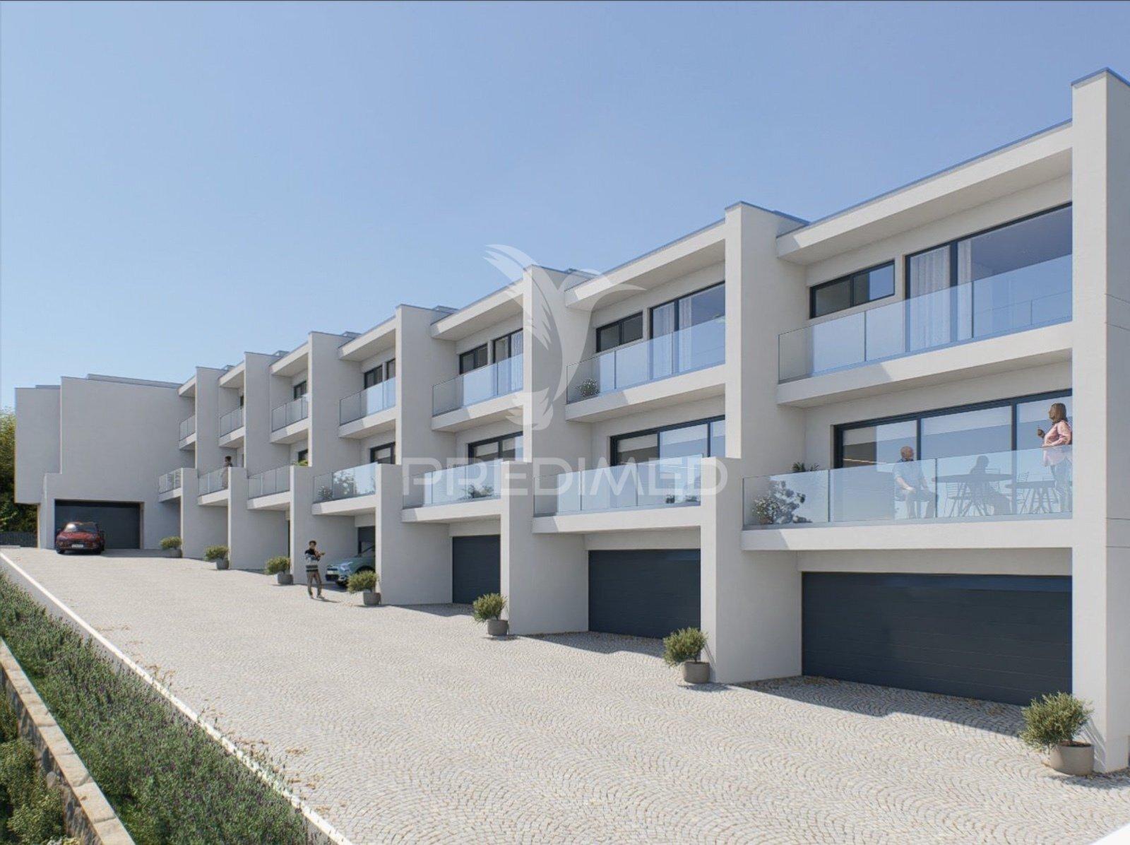 Vende-se moradia nova t3 em construção gondomar