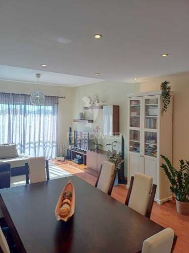 Apartamento t2 em redondos (fernão ferro)