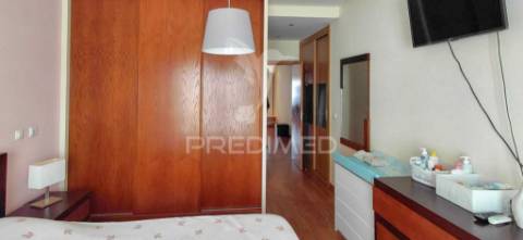 Apartamento t2 em redondos (fernão ferro)