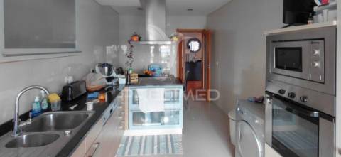 Apartamento t2 em redondos (fernão ferro)