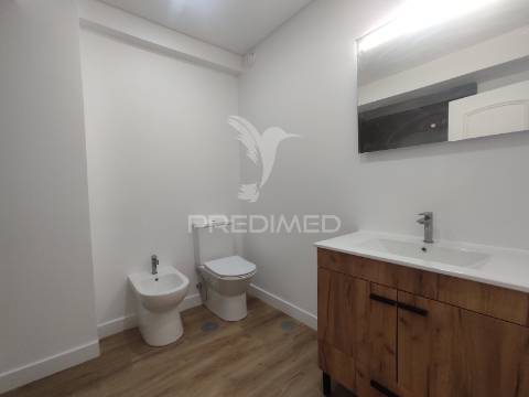 Apartamento t3 nas laranjeiras totalmente remodelado