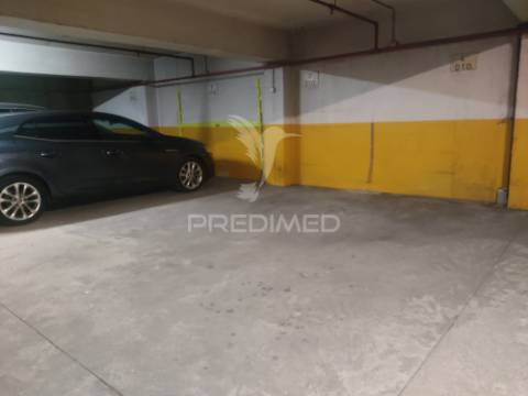 Apartamento t3 nas laranjeiras totalmente remodelado