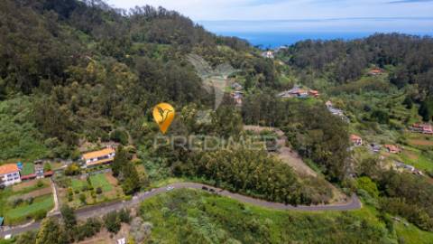 Terreno com potencial de construção em ambiente natural único – santo antónio da serra, ilha madeira