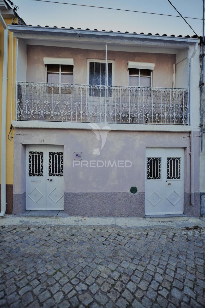 Moradia t2 c/ licença al