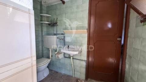 Moradia t2+1,garagem,anexos,arneiro das milhariças, santarém