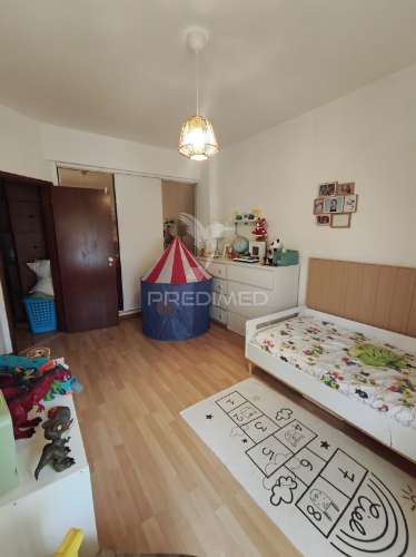 Apartamento t2 com box - póvoa de santa iria