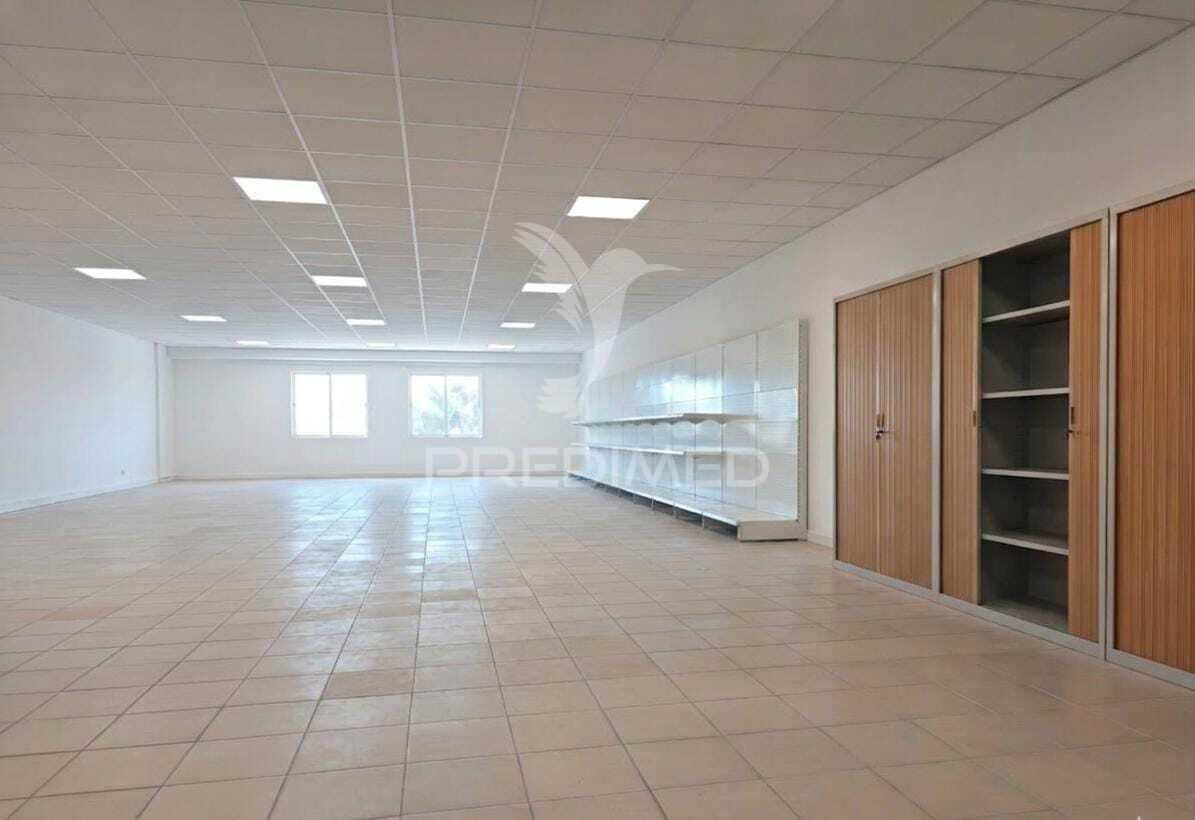 Espaço comercial e industrial de 357m² (duplex) – lagos (parque industrial o infante) pronto para seu negócio