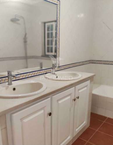 Moradia t3+2 térrea com piscina, glória do ribatejo