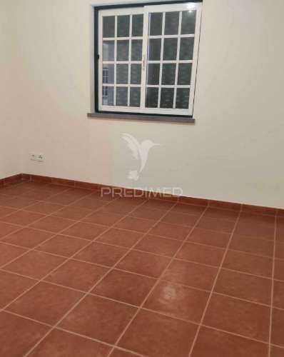 Moradia t3+2 térrea com piscina, glória do ribatejo
