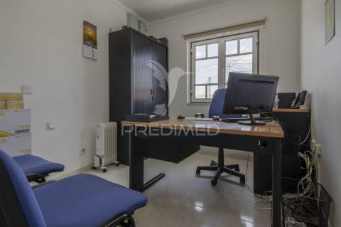 Lar de idosos/estrutura residencial para idosos