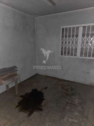 Moradia para reabilitação total em mafamude vila nova de gaia
