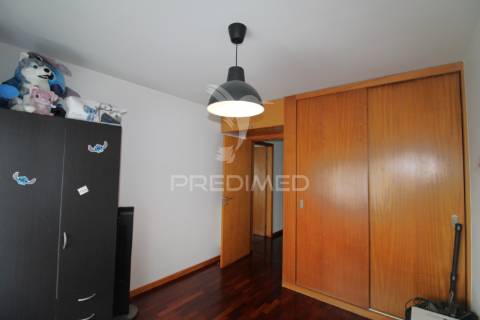 T3 mobilado, varanda e lugar de garagem em baguim do monte, gondomar