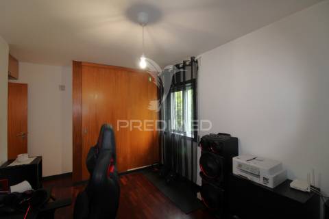 T3 mobilado, varanda e lugar de garagem em baguim do monte, gondomar