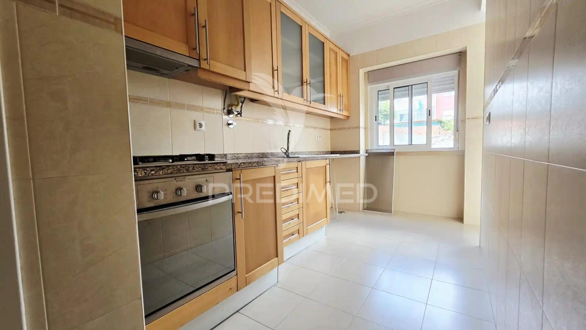 Apartamento t2 no centro de odivelas