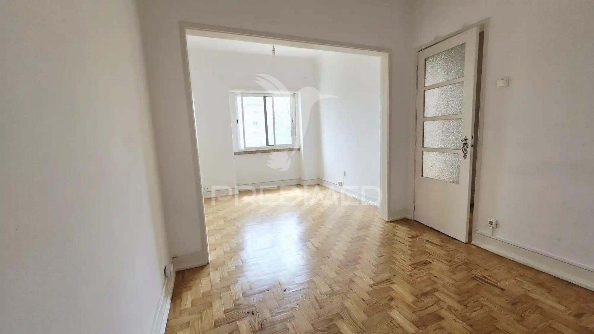 Apartamento t2 no centro de odivelas