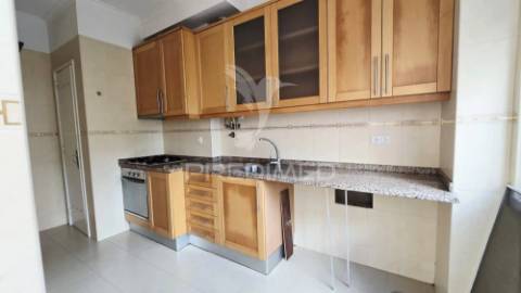 Apartamento t2 no centro de odivelas