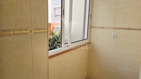Apartamento t2 no centro de odivelas