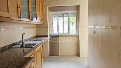 Apartamento t2 no centro de odivelas